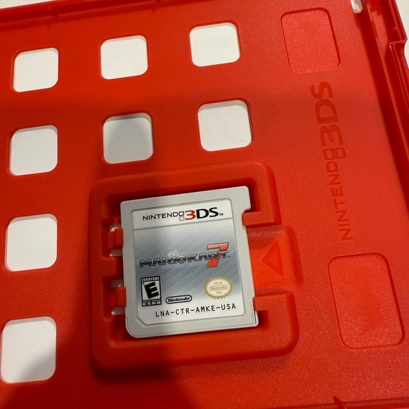 Nintendo Red 3DS Video Games Collection game cartridge - Picture 3 of 4